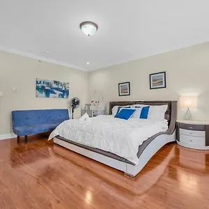 https://luxurious-getaway-in-vancouver-private-room-with.vancouver-hotels-bc.net
