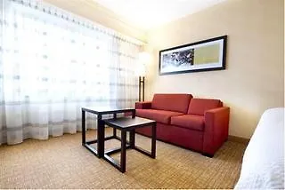 ***  Courtyard By Marriott Mississauga-Airport Corporate Centre West Hotel Kanada