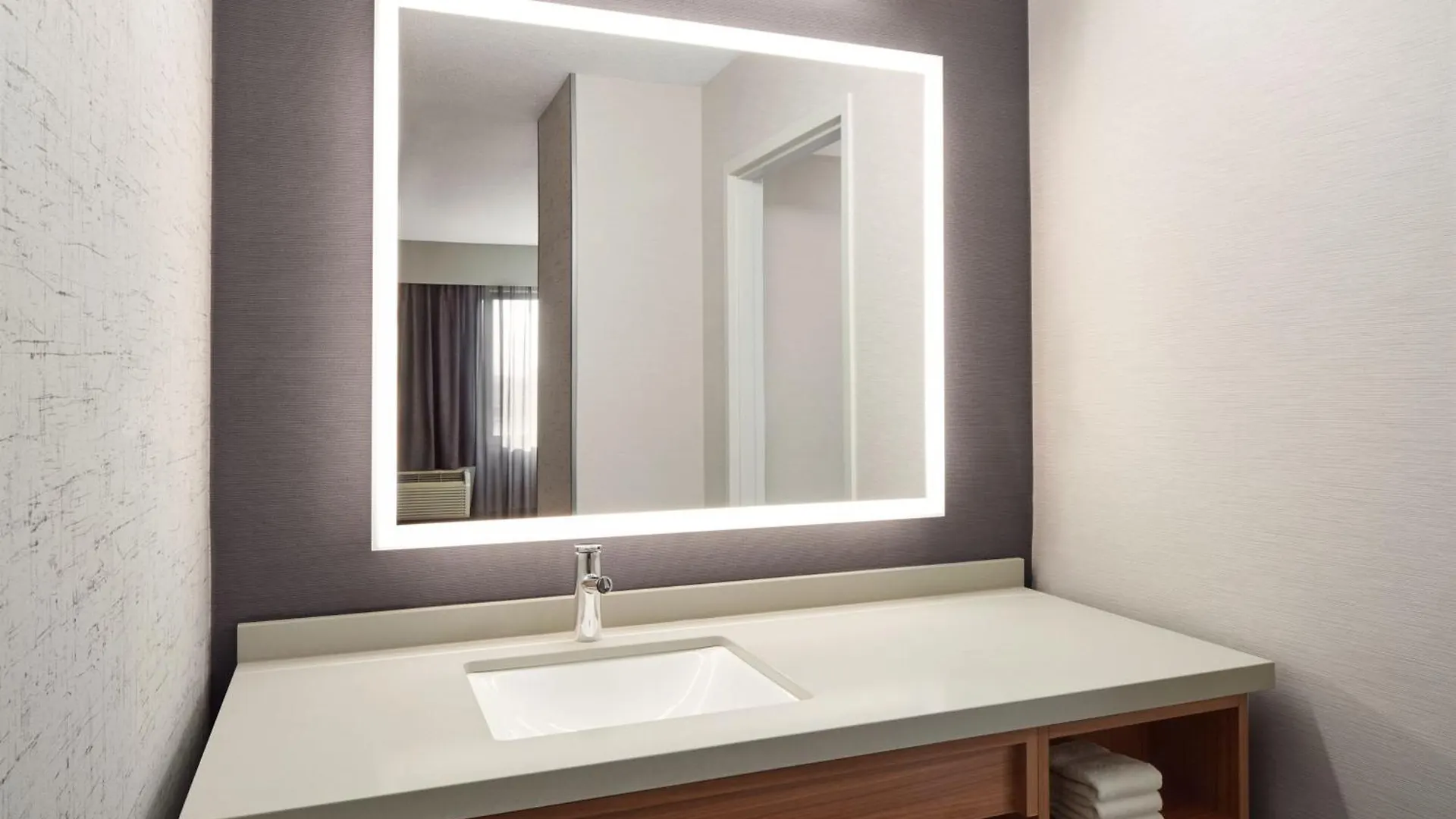 Courtyard By Marriott Mississauga-Airport Corporate Centre West Hotel Kanada